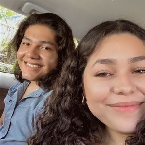 Meet your Posher, Yosselin